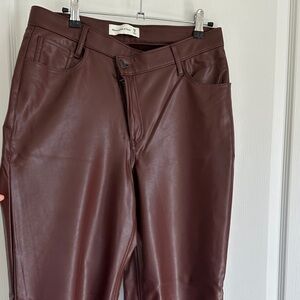 Abercrombie & Fitch Women's Brown pleather Pants